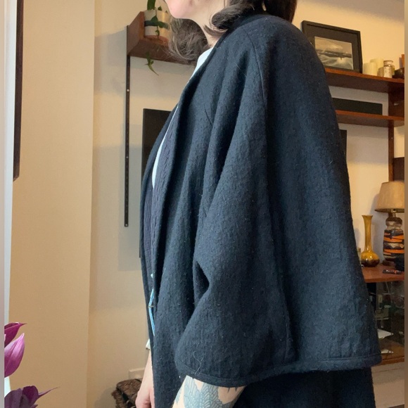 Japanese Wool Reversible Jacket - Picture 3 of 6